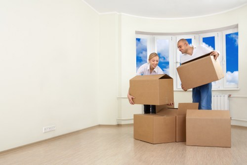 Practical local transport and moving service in Harmondsworth