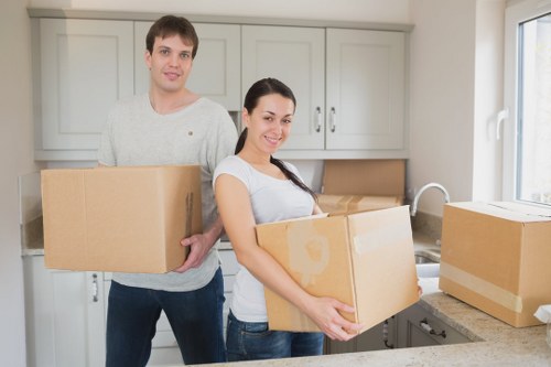 Local moving van covering Harmondsworth and nearby areas